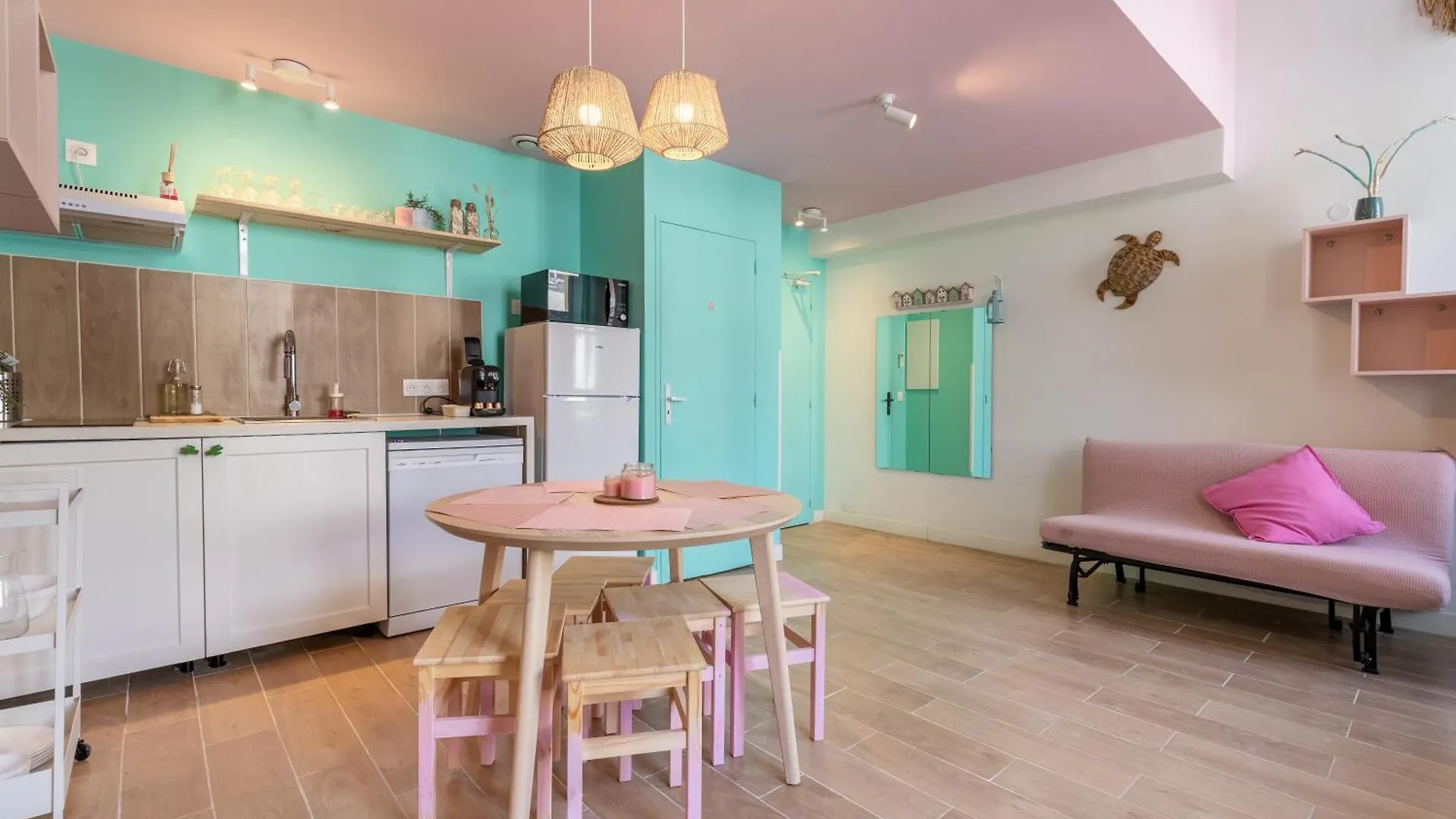 Le Sunset Californian Loft Apartment Marseille